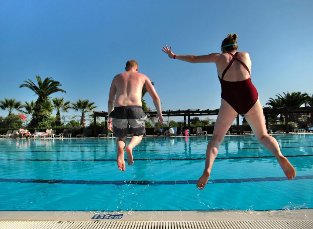 Zoe and Adam jump into the pool as they run away from their adult lives towards Mexico!