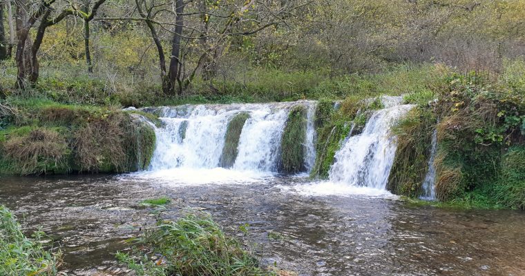 Lathkill Dale Walk (6-Mile River Lathkill Waterfall Walk)