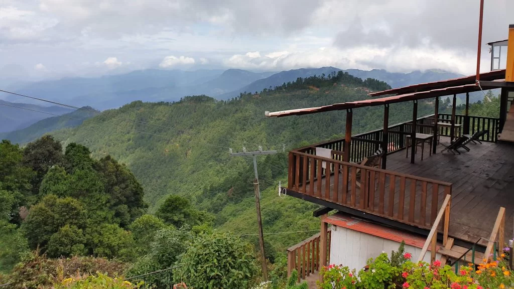 The beautiful Oaxacan mountains behind one of the terraces at La Cumbre