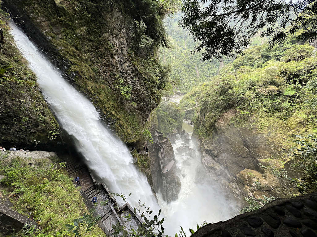 Looking down on Pailón del Diablo over the viewpoints and huge 80-metre drop