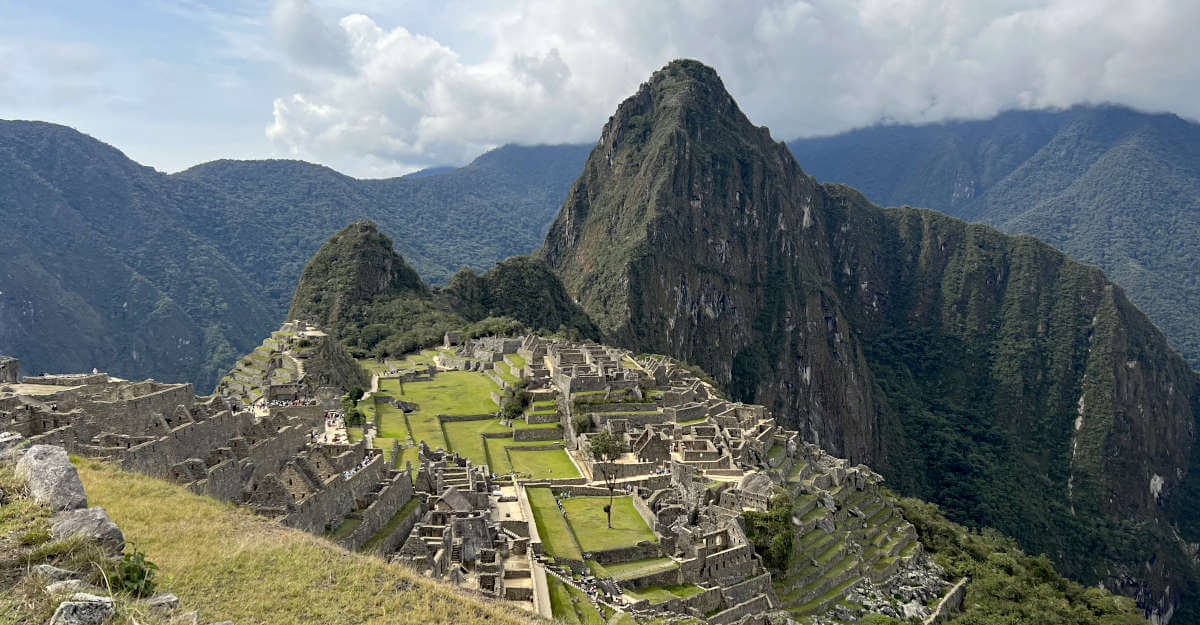 Aguas Calientes to Machu Picchu: The 2 Ways Explained